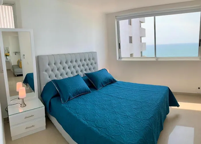 2 Bedroom Beachfront Apartment 2P1-Al2 With Pool And Wifi