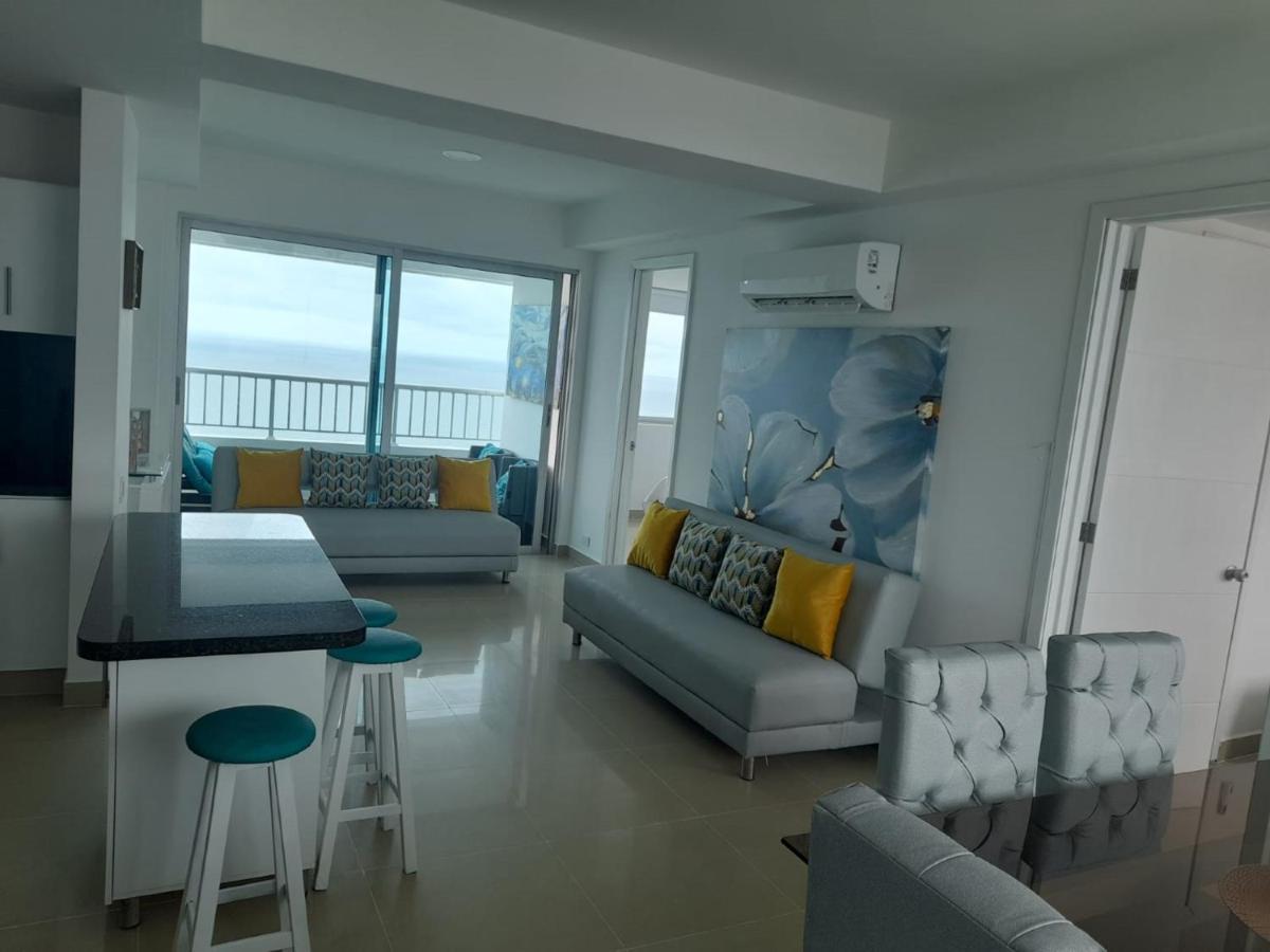 2 Bedroom Beachfront 2p1-al2 With Pool And Wifi Apartamento Cartagena