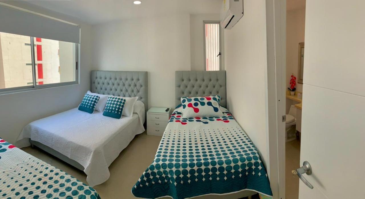 2 Bedroom Beachfront 2p1-al2 With Pool And Wifi Cartagena