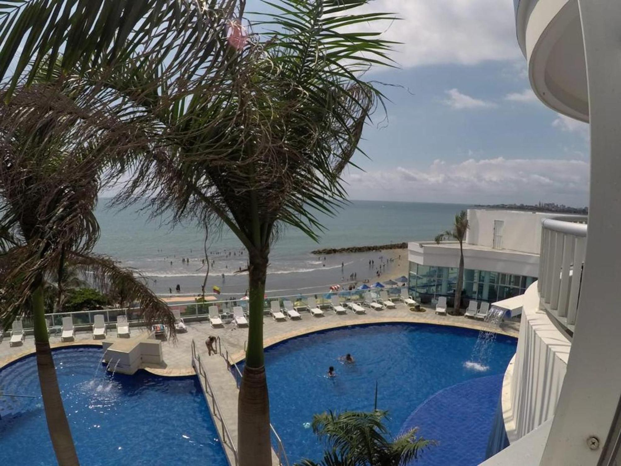 2 Bedroom Beachfront 2p1-al2 With Pool And Wifi Cartagena